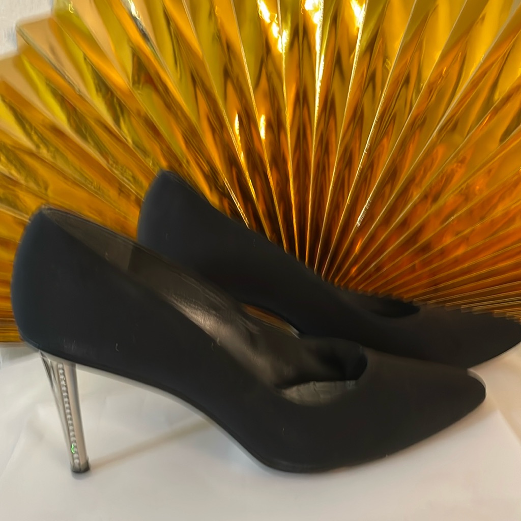 Stuart Weitzman, Black Dressy Pumps Sz 9 B